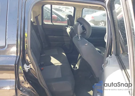 2016 Jeep Patriot Sport z USA, uszkodzony, nr VIN 1C4NJPBA4GD734385